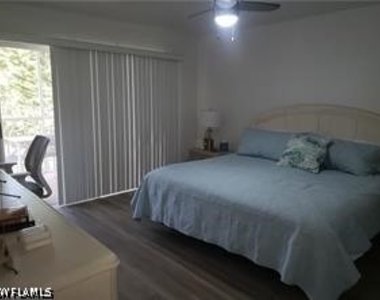 2448 Hidden Lake Drive - Photo Thumbnail 16