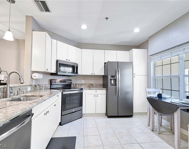 3035 Horizon Lane - Photo Thumbnail 6