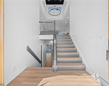 1836 Harbor Lane - Photo Thumbnail 3