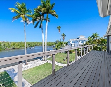 1836 Harbor Lane - Photo Thumbnail 12