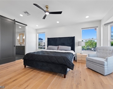 1836 Harbor Lane - Photo Thumbnail 15