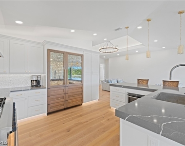 1836 Harbor Lane - Photo Thumbnail 10