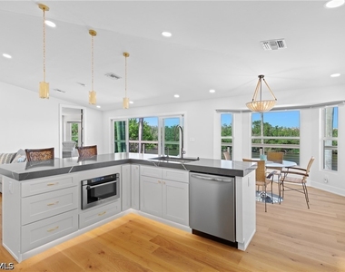1836 Harbor Lane - Photo Thumbnail 9
