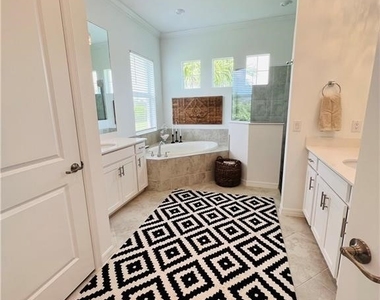 6003 Diamonte Place - Photo Thumbnail 10