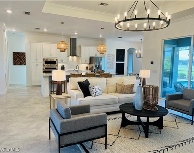 6003 Diamonte Place - Photo Thumbnail 3