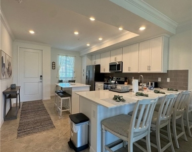 6034 National Boulevard - Photo Thumbnail 11