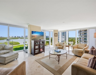20 Seagate Drive - Photo Thumbnail 16