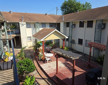 301 Avondale Street - Photo Thumbnail 5