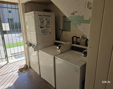 301 Avondale Street - Photo Thumbnail 7