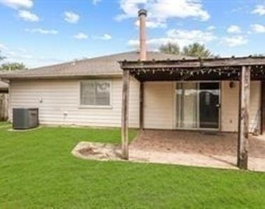 18223 Drum Heller Lane - Photo Thumbnail 6
