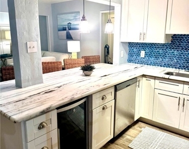 981 8th Terrace N - Photo Thumbnail 1