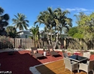 981 8th Terrace N - Photo Thumbnail 6