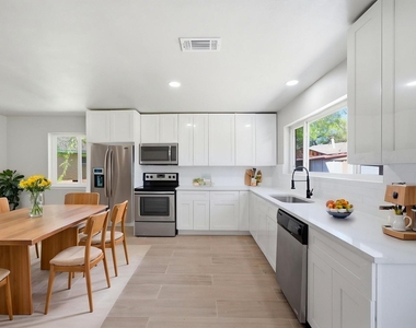 7530 Millbrae Lane - Photo Thumbnail 5