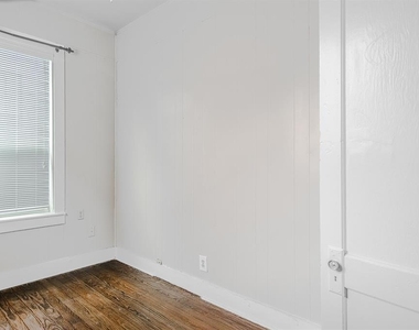 2102 Avenue O 1/2 - Photo Thumbnail 20