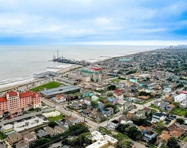 2102 Avenue O 1/2 - Photo Thumbnail 22