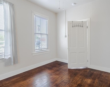 2102 Avenue O 1/2 - Photo Thumbnail 11
