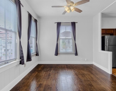 2102 Avenue O 1/2 - Photo Thumbnail 1
