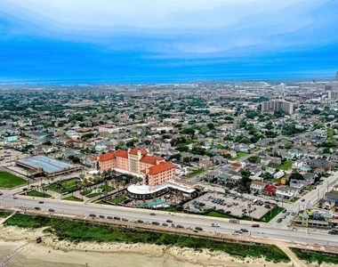 2102 Avenue O 1/2 - Photo Thumbnail 28