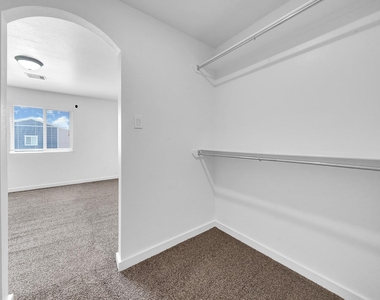 21155 Gosling Road - Photo Thumbnail 17