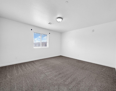21155 Gosling Road - Photo Thumbnail 18
