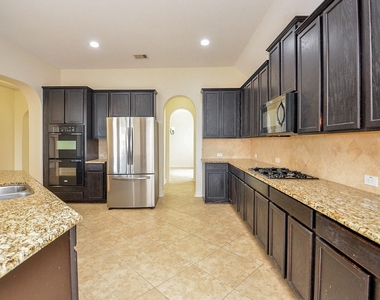 6510 Arroyo Springs Lane - Photo Thumbnail 4