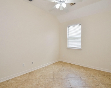 6510 Arroyo Springs Lane - Photo Thumbnail 14
