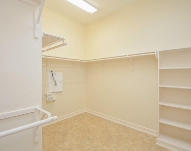 6510 Arroyo Springs Lane - Photo Thumbnail 11