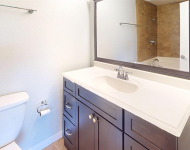 793 Davis Road - Photo Thumbnail 14