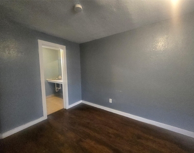 4902 Fm 1765 - Photo Thumbnail 1