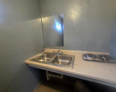 4902 Fm 1765 - Photo Thumbnail 2