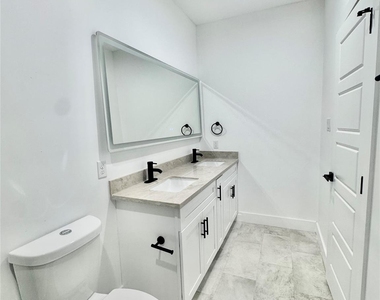 6926 Paris Street - Photo Thumbnail 7