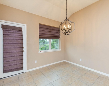 2201 Signal Hill Drive - Photo Thumbnail 20