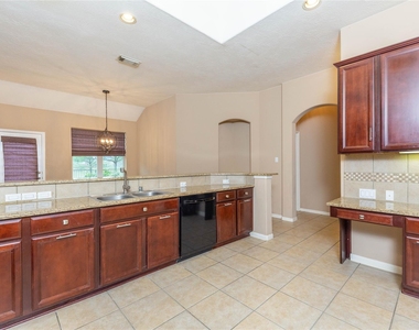 2201 Signal Hill Drive - Photo Thumbnail 25