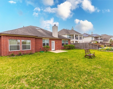 2201 Signal Hill Drive - Photo Thumbnail 42