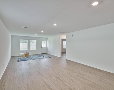 3787 Solanum Drive - Photo Thumbnail 4