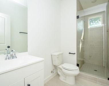 4358 Clover Street - Photo Thumbnail 18