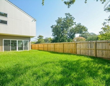 4358 Clover Street - Photo Thumbnail 30