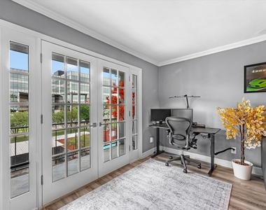 505 Westcott Street - Photo Thumbnail 3