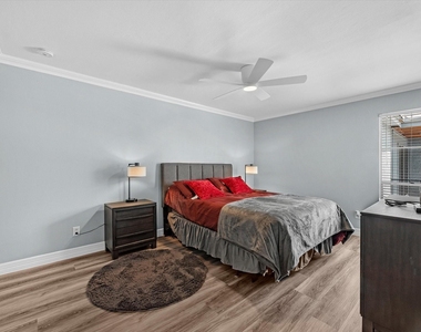 505 Westcott Street - Photo Thumbnail 15