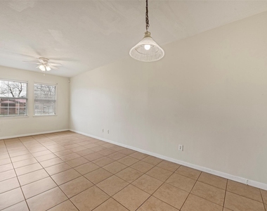 4515 Perry Street - Photo Thumbnail 7