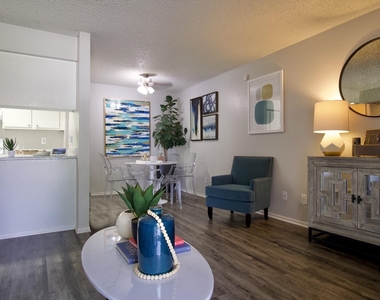 200 S Linden Ave - Photo Thumbnail 6