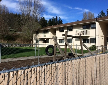 500 Tucker Ave - Photo Thumbnail 2