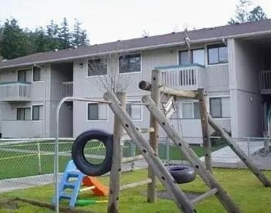 500 Tucker Ave - Photo Thumbnail 3