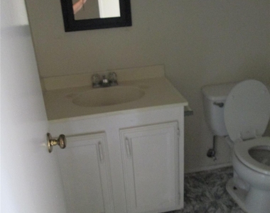 6818 Glenstein Drive - Photo Thumbnail 1