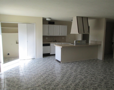6818 Glenstein Drive - Photo Thumbnail 14