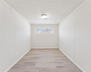 7725 St Lo Road - Photo Thumbnail 12