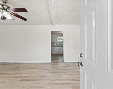 7725 St Lo Road - Photo Thumbnail 3