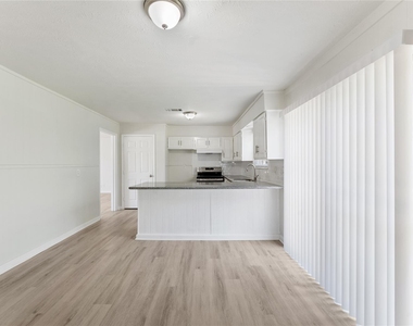 7725 St Lo Road - Photo Thumbnail 9