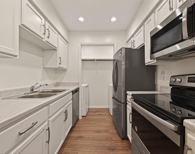 8801 Hammerly Boulevard - Photo Thumbnail 7