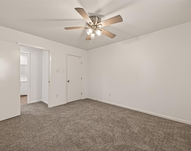 8801 Hammerly Boulevard - Photo Thumbnail 16